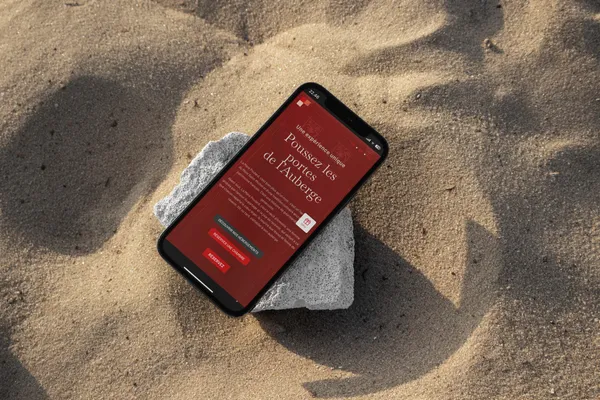 mockup-mobile-la-mère-poulard