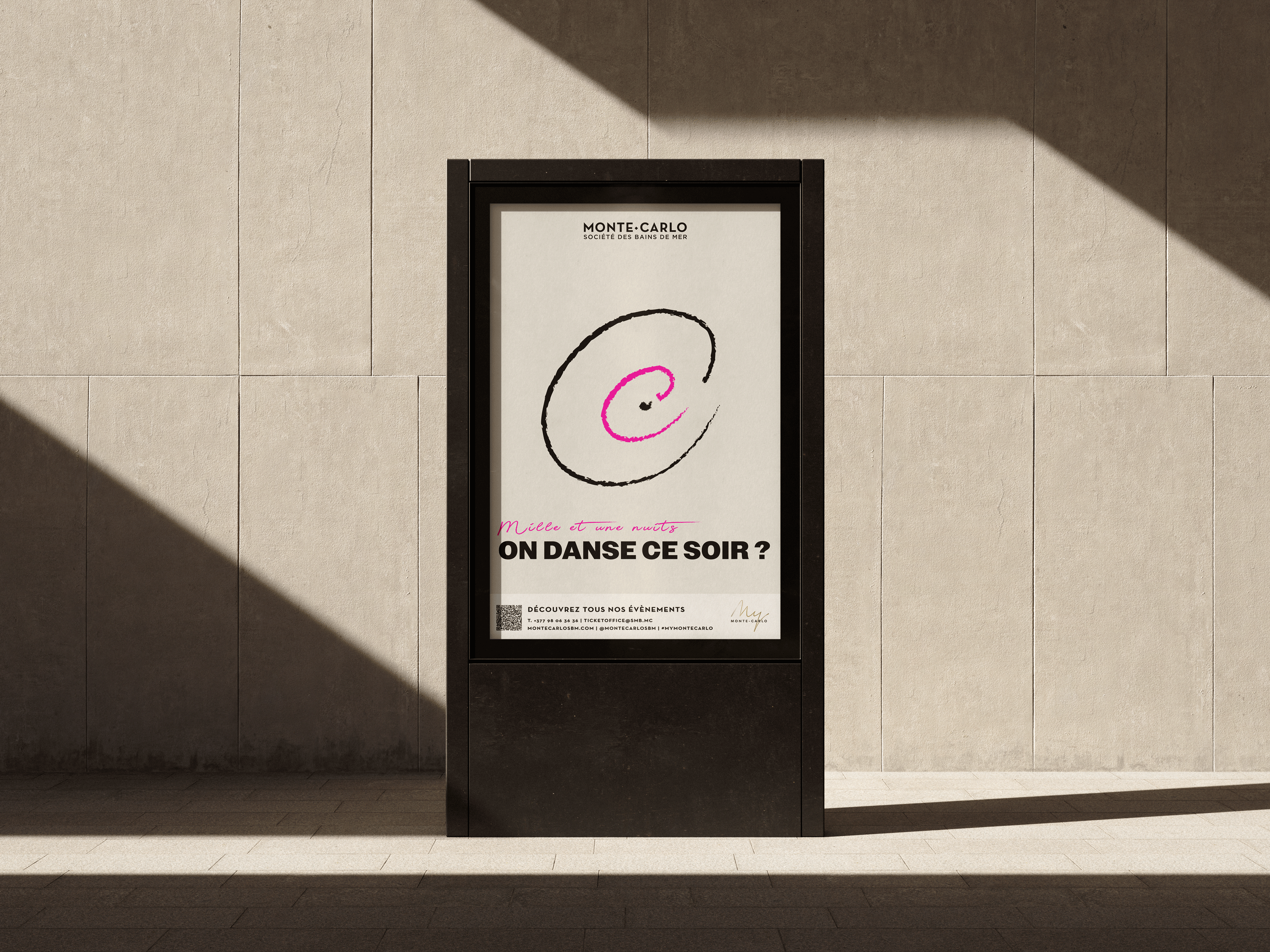 <p>panneau d’affichage avec une publicité monte carlo SBM</p>
